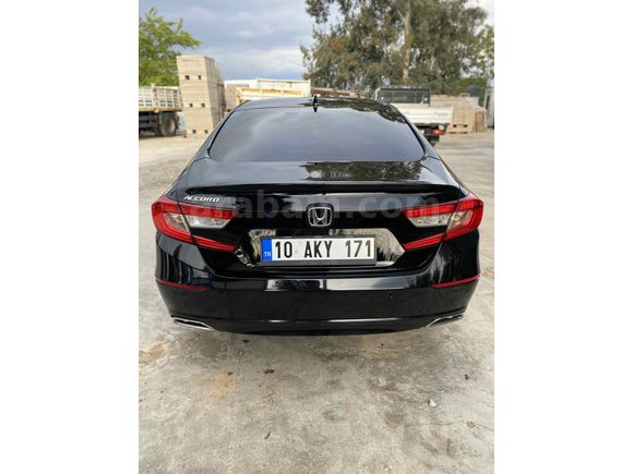 Sahibinden Honda Accord 1.5 VTEC Executive Plus 2023 Model 