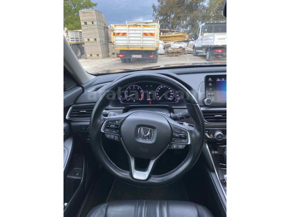 Sahibinden Honda Accord 1.5 VTEC Executive Plus 2023 Model 