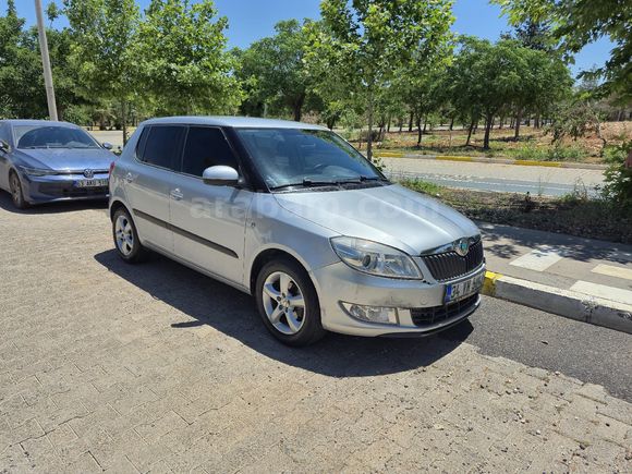Memur dan Fabia 1.2 Elegance 2013