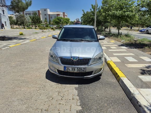 Memur dan Fabia 1.2 Elegance 2013