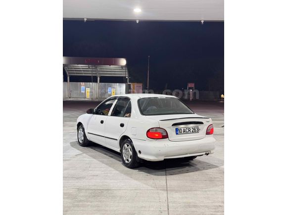 Sahibinden Hyundai Accent 1.5 GLS 1998 Model 