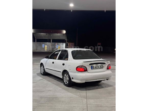 Sahibinden Hyundai Accent 1.5 GLS 1998 Model 