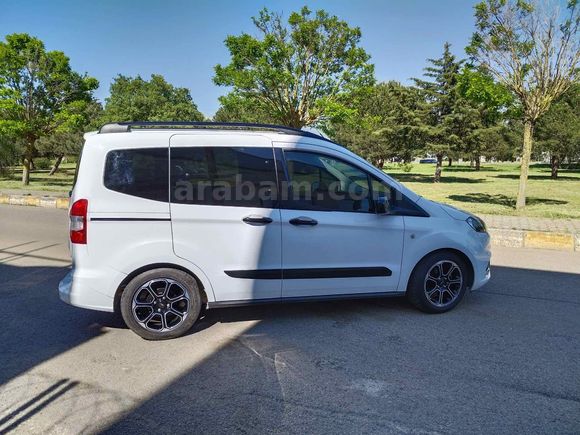Sahibinden Ford Tourneo Courier 1.5 TDCi Titanium Plus 2022 Model 