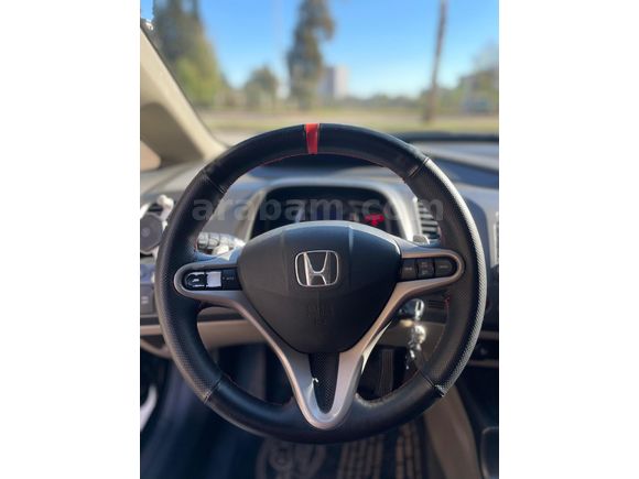 Sahibinden Honda Civic 1.6i VTEC Premium 2011 Model