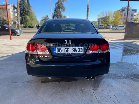 Sahibinden Honda Civic 1.6i VTEC Premium 2011 Model