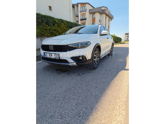 Sahibinden Fiat Egea Cross 1.4 Fire Urban 2024 Model Kocaeli 11.000 km Beyaz