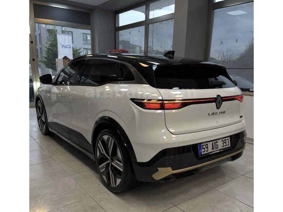 Sahibinden Renault Megane E-Tech Iconic 2023 Model 
