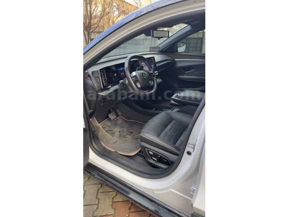 Sahibinden Renault Megane E-Tech Iconic 2023 Model 