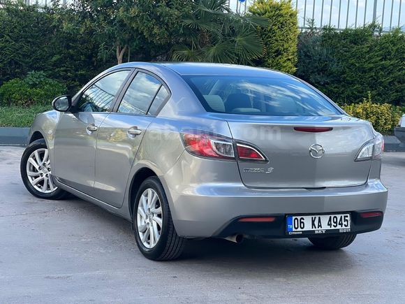 Sahibinden Mazda 3 1.6 Touring 2012 Model