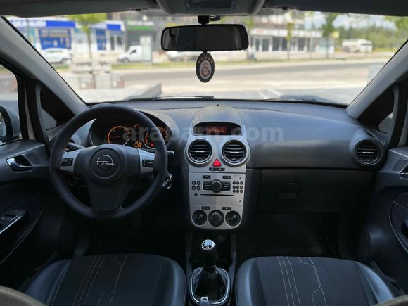 SAHİBİNDEN HATASIZ DEĞİŞENSİZ CORSA 
