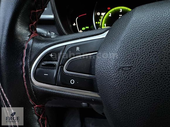 ERGE'DEN 2015 RENAULT KADJAR HATASIZ BOYASIZ DÜŞÜK KM/GERİ GÖRÜŞ