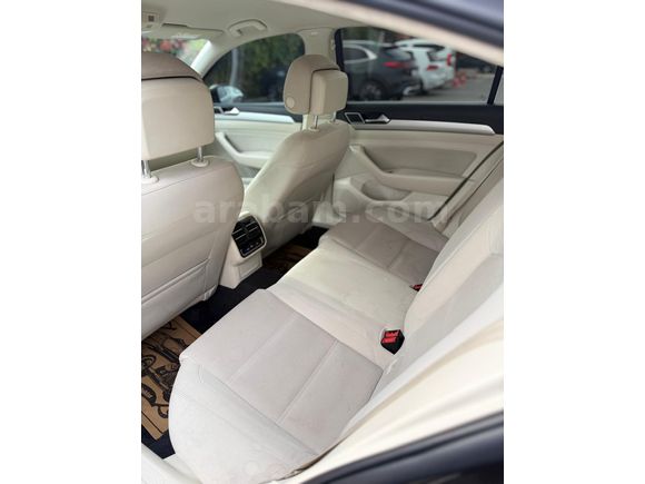 Sahibinden Volkswagen Passat 1.6 TDi BlueMotion Comfortline 2015 Model