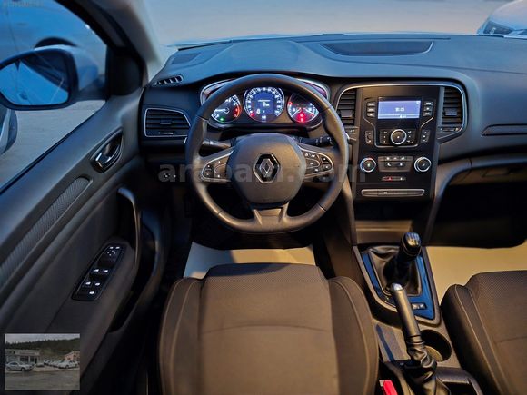 2017 RENAULT MEGANE 1.6 - 16V JOY 77.000 KM DE