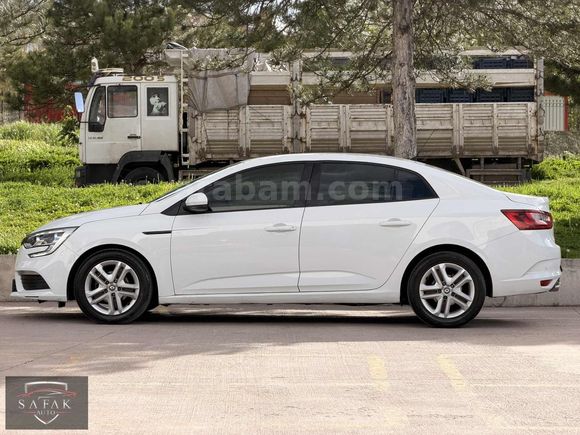 ŞAFAK AUTO'DAN BOYASIZ 70 BİN KM'DE MEGANE K KARTI 12