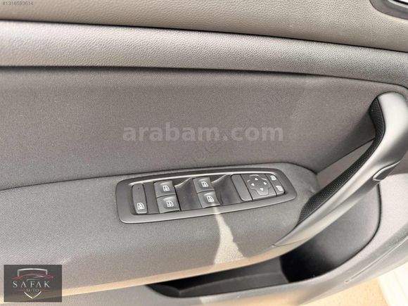 ŞAFAK AUTO'DAN BOYASIZ 70 BİN KM'DE MEGANE K KARTI 12