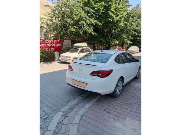 Sahibinden Opel Astra 1.3 CDTI Cosmo 2015 Model  218.000 km Beyaz
