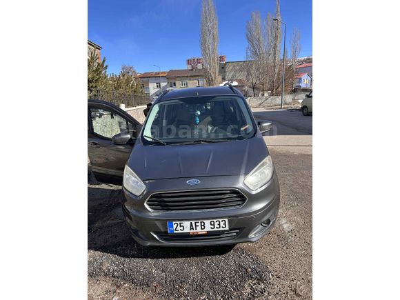 Sahibinden( OTOMOBİL RUHSATLI ) Ford Tourneo Courier 1.6 TDCi Titanium 2015 Model  94.000 km 
