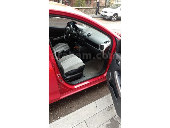 Sahibinden Mazda 2 1.3 Go 2009 Model