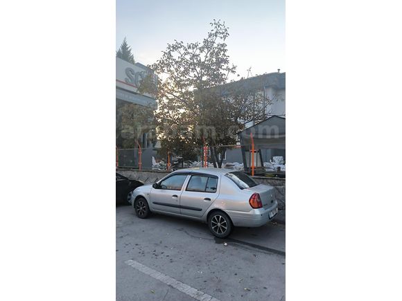 Sahibinden Renault Clio 1.4 RNA 2000 Model