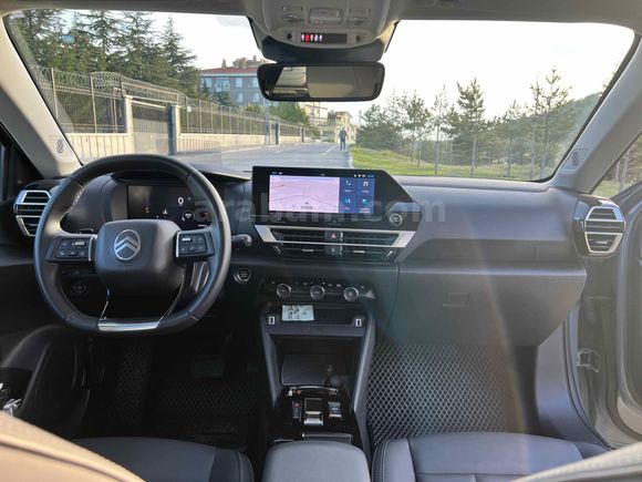 2025  Model  Citroen C4X MAX PAKET