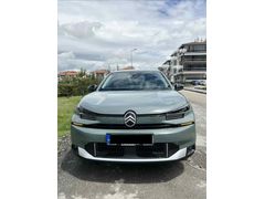 2025  Model  Citroen C4X MAX PAKET
