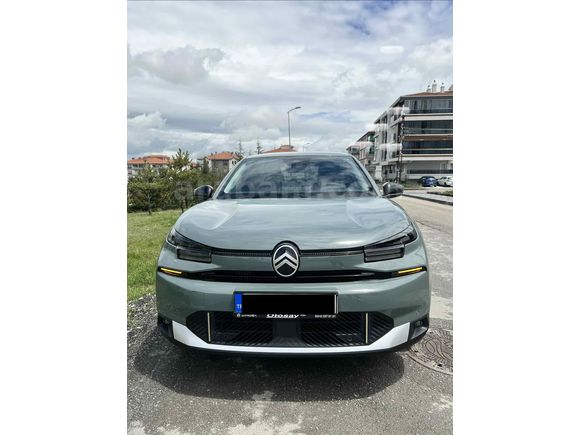 2025  Model  Citroen C4X MAX PAKET