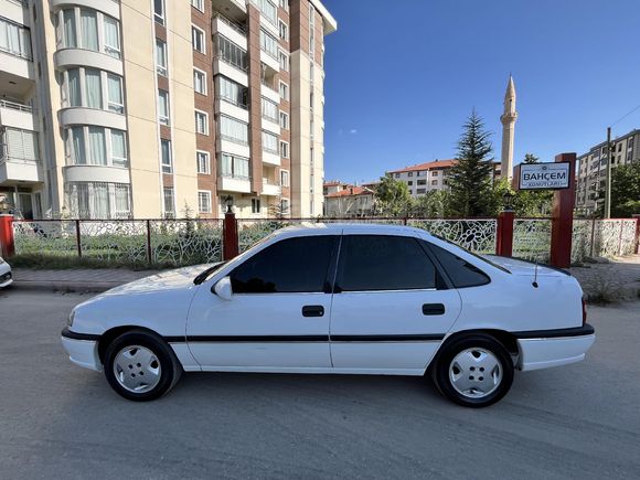 Sahibinden Opel Vectra 2.0 GLS 1994 Model