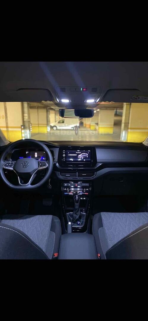 Sahibinden Volkswagen T-Cross 1.0 TSI Life 2025 Model İstanbul 13.000 km Siyah 4