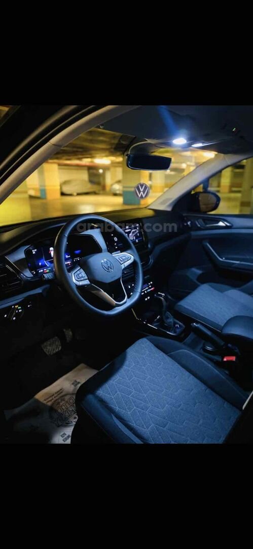 Sahibinden Volkswagen T-Cross 1.0 TSI Life 2025 Model İstanbul 13.000 km Siyah 3