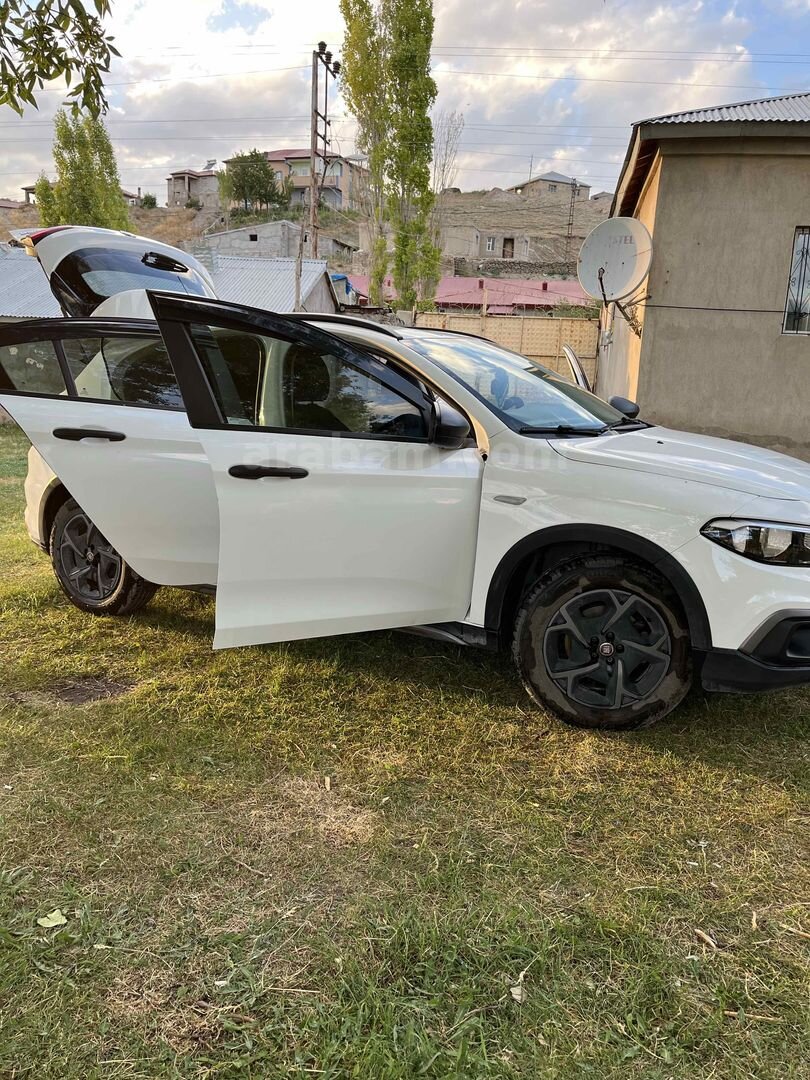 Sahibinden Fiat Egea Cross 1.4 Fire Street 2022 Model 3