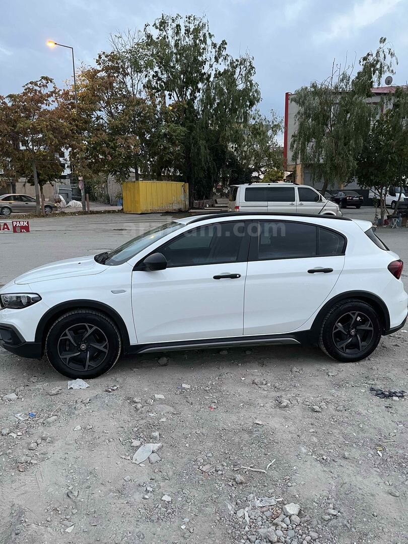 Sahibinden Fiat Egea Cross 1.4 Fire Street 2022 Model 6