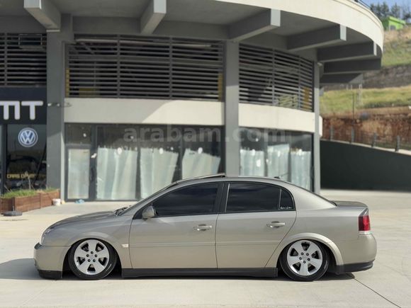 ‘BEYOĞLU’ 2004 Opel Vectra 1.6 Comfort Sunroof