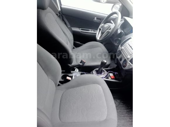 Sahibinden Hyundai i20 1.4 CRDi Team 2012 Model