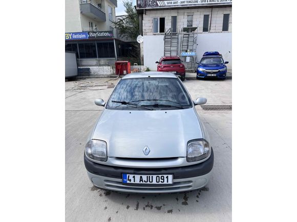 Sahibinden Renault Clio 2 1.6 RTE 2000 Model   