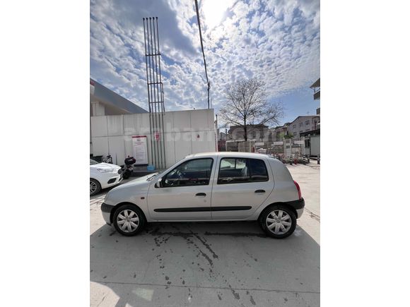 Sahibinden Renault Clio 2 1.6 RTE 2000 Model   