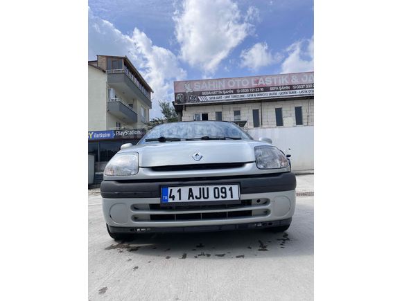 Sahibinden Renault Clio 2 1.6 RTE 2000 Model   