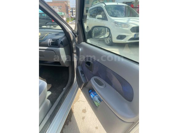 Sahibinden Renault Clio 2 1.6 RTE 2000 Model   
