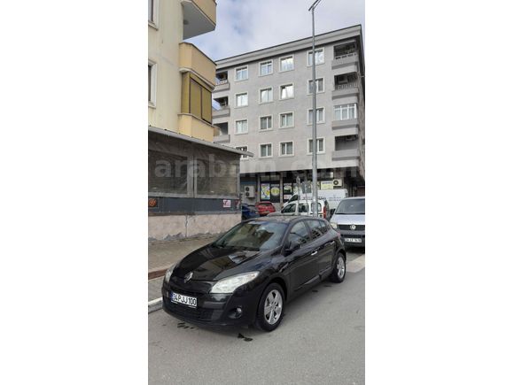 Sahibinden Renault Megane 1.5 dCi Dynamique 2011 Model 