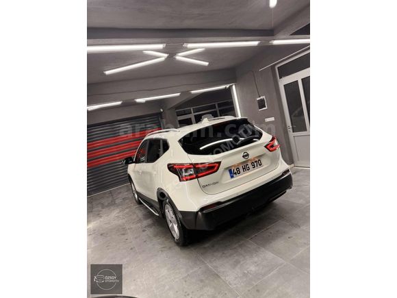 HATASIZ DÜŞÜK KM Lİ CAM TAVANLI