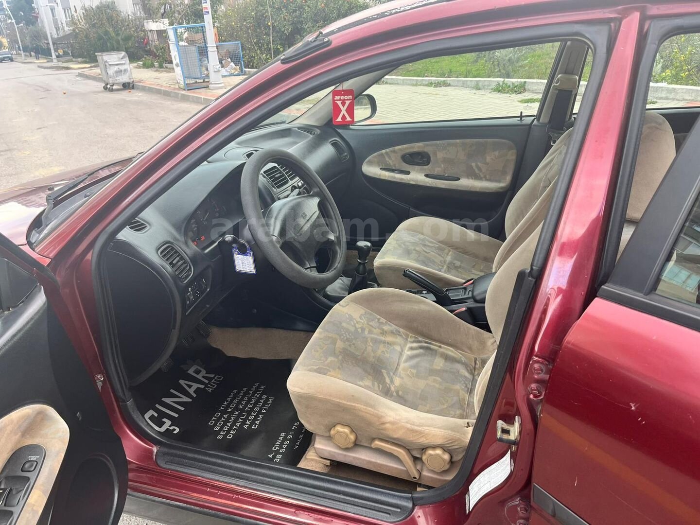 Sahibinden Mitsubishi Carisma 1.6 GLX 1999 Model Mersin 227.750 km Bordo 4