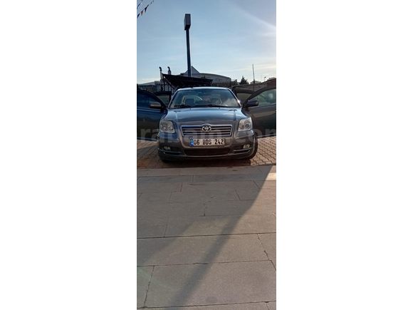 Sahibinden Toyota Avensis 2.0 Elegant 2004 Model