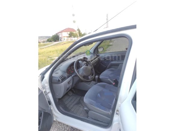 Sahibinden Renault Clio OTOMATİK 1.6 RTE 2000 Model