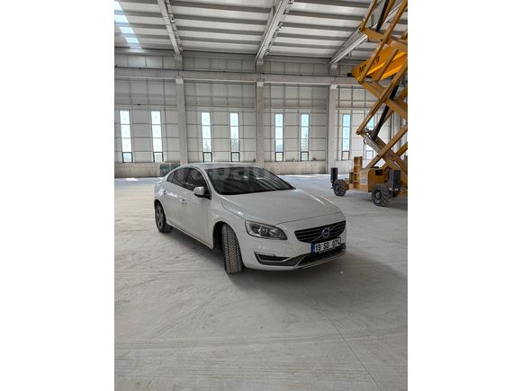Sahibinden Volvo S60 1.6 D 2015 Model  265.000 km Beyaz