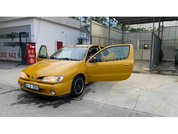 Sahibinden Renault Megane 1.6 Coupe RN 1998 Model 