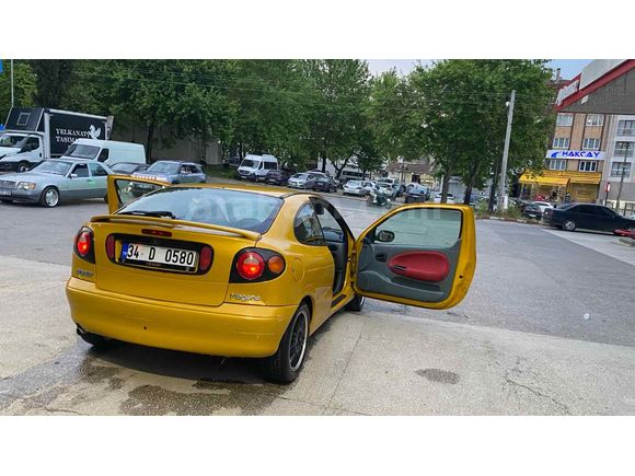 Sahibinden Renault Megane 1.6 Coupe RN 1998 Model 