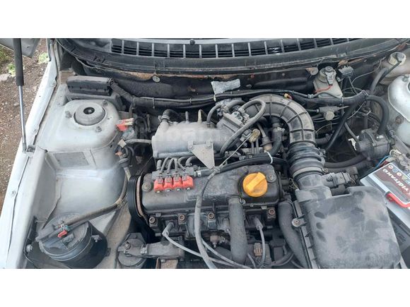 Galeriden Lada Vega 1.5 2000 Model Konya