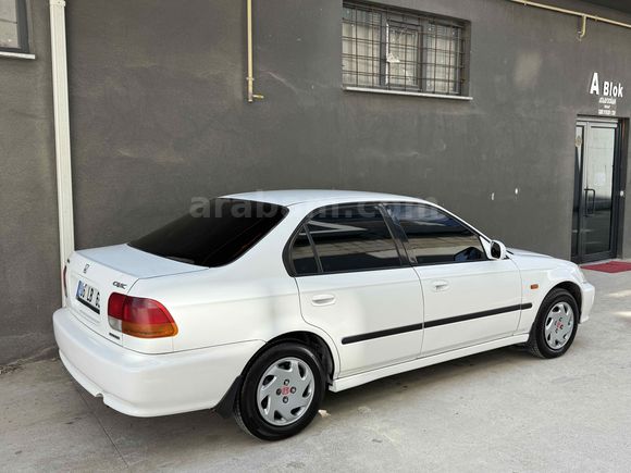 Sahibinden Honda Civic 1.6 i ES 2000 Model 