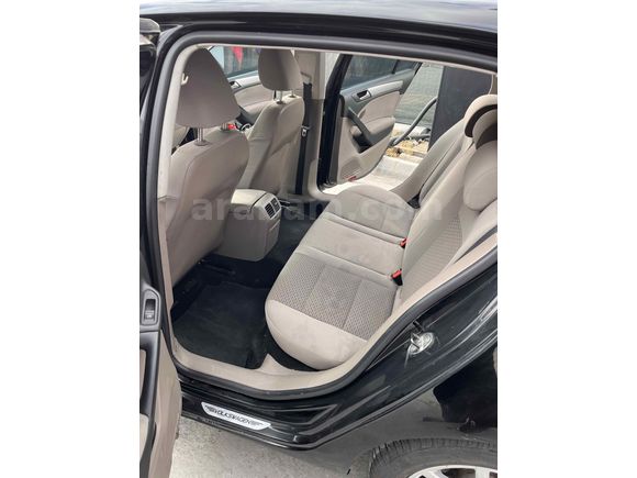 Acil Volkswagen Golf 1.6 Trendline 2010 Model 