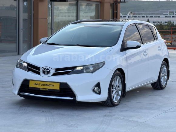 2013 AURIS OTOMATİK CAM TAVAN 190BİNDE