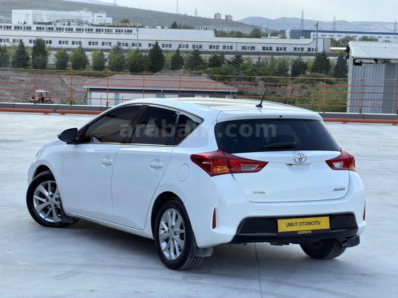 2013 AURIS OTOMATİK CAM TAVAN 190BİNDE